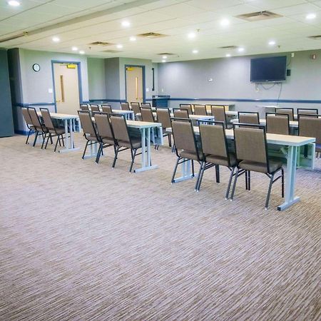 Country Inn & Suites By Radisson, Burlington Elon , Nc Dış mekan fotoğraf